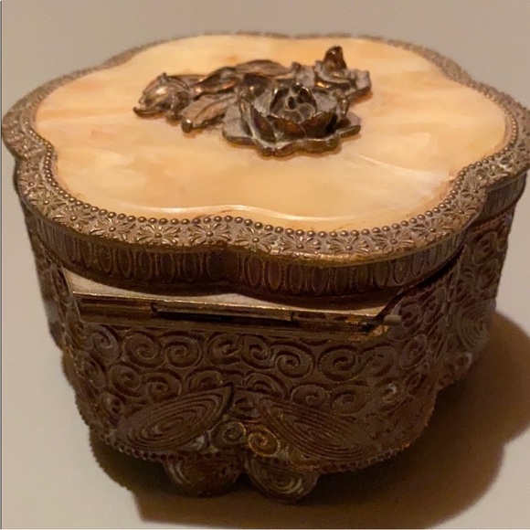 VINTAGE Japanese Jewelry Box Footed Floral Trinket Lined Metal Art Storage Box - Picture 3 of 10